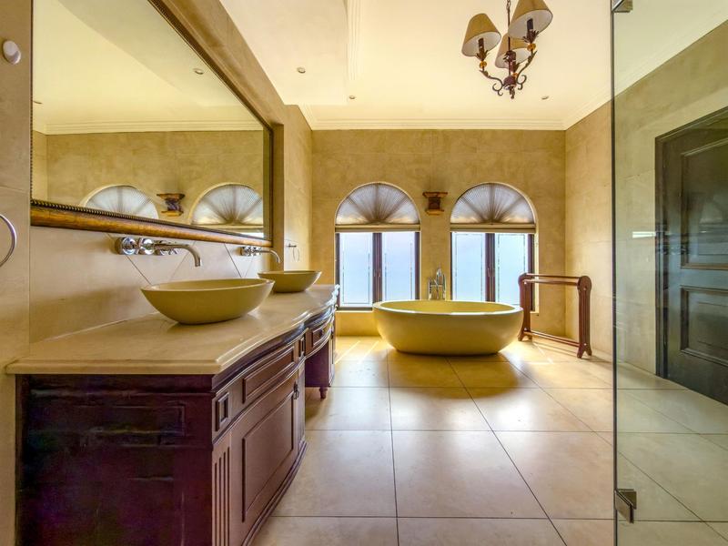 5 Bedroom Property for Sale in The Wilds Gauteng