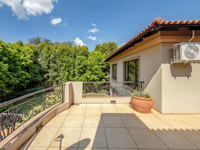 5 Bedroom Property for Sale in The Wilds Gauteng