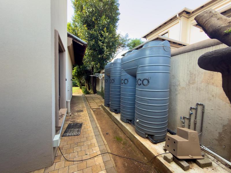 5 Bedroom Property for Sale in The Wilds Gauteng