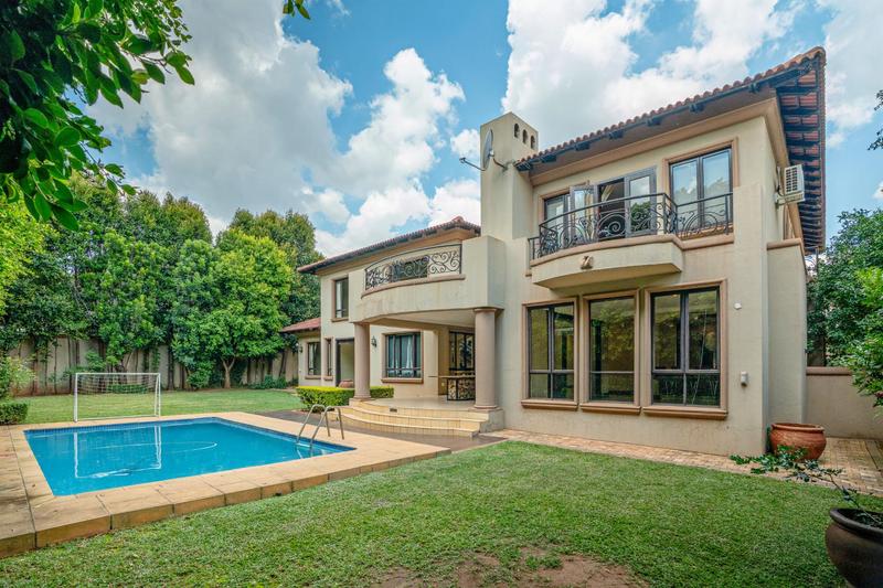 5 Bedroom Property for Sale in The Wilds Gauteng