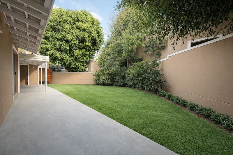 To Let 2 Bedroom Property for Rent in Waterkloof Ridge Gauteng