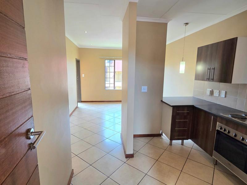 2 Bedroom Property for Sale in Monavoni Gauteng