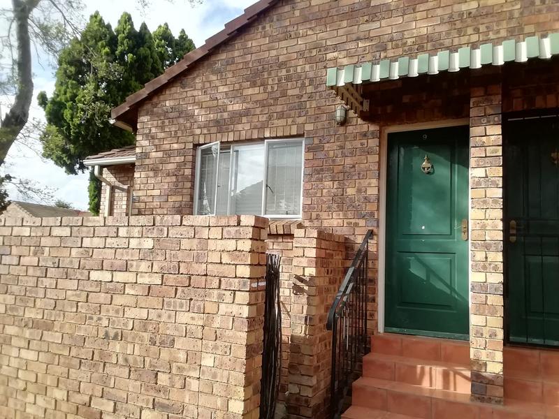 2 Bedroom Property for Sale in Allens Nek Gauteng