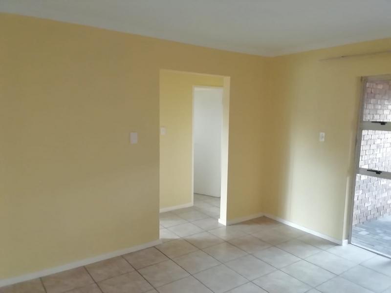 2 Bedroom Property for Sale in Allens Nek Gauteng