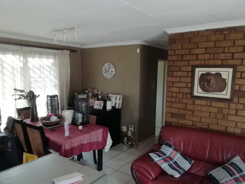 3 Bedroom Property for Sale in Lindhaven Gauteng