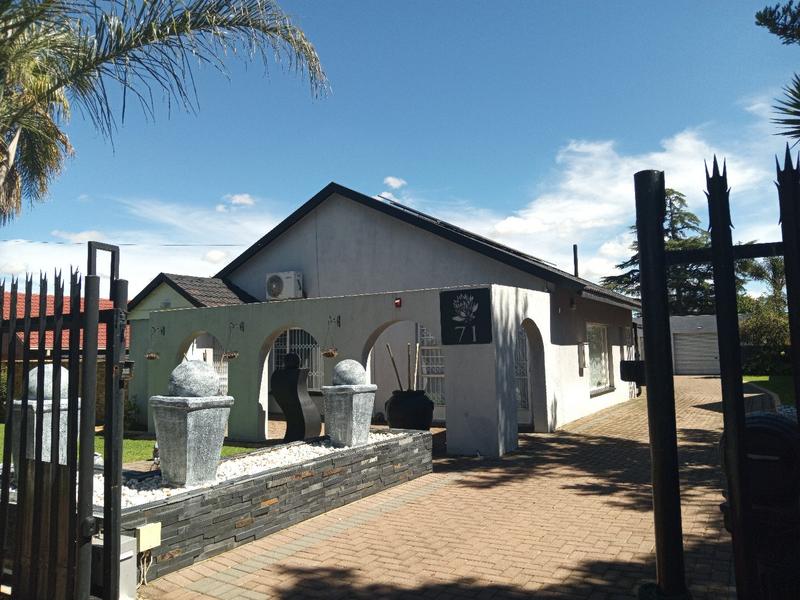 5 Bedroom Property for Sale in Greenhills Gauteng
