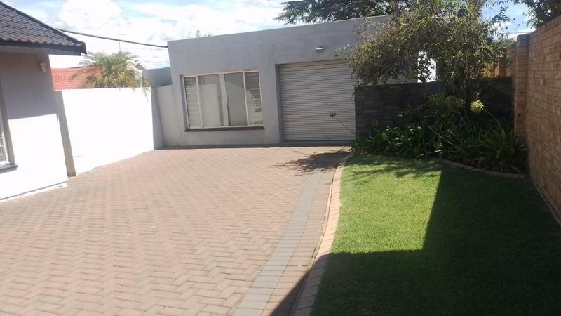 5 Bedroom Property for Sale in Greenhills Gauteng