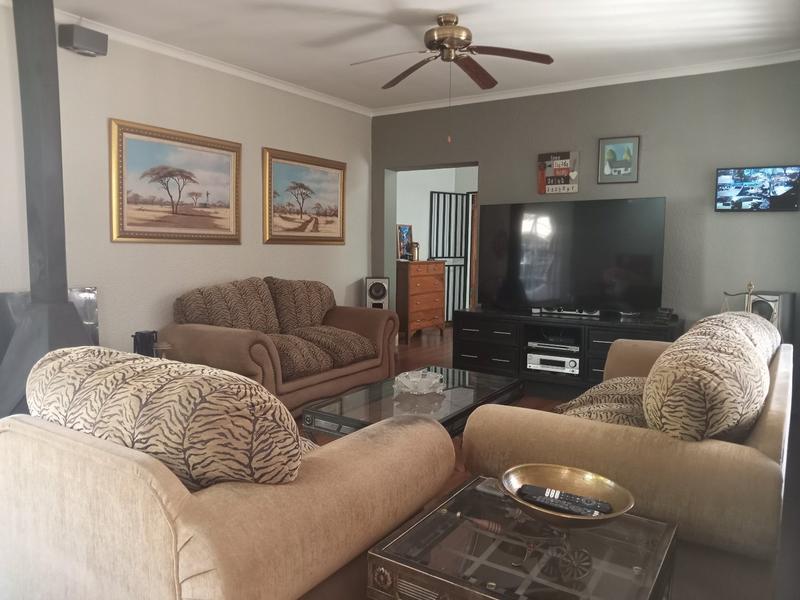 3 Bedroom Property for Sale in Helikonpark Gauteng