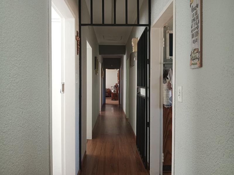 3 Bedroom Property for Sale in Helikonpark Gauteng