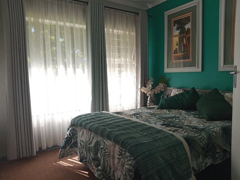 3 Bedroom Property for Sale in Helikonpark Gauteng