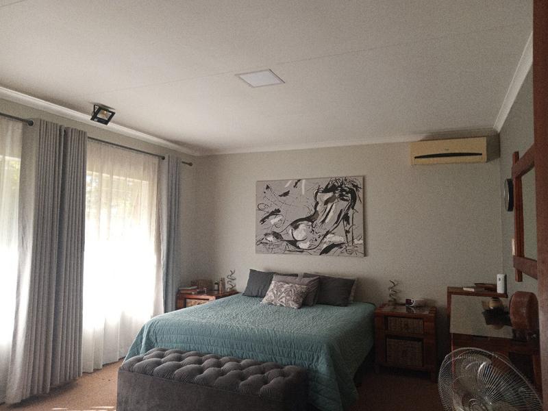 3 Bedroom Property for Sale in Helikonpark Gauteng