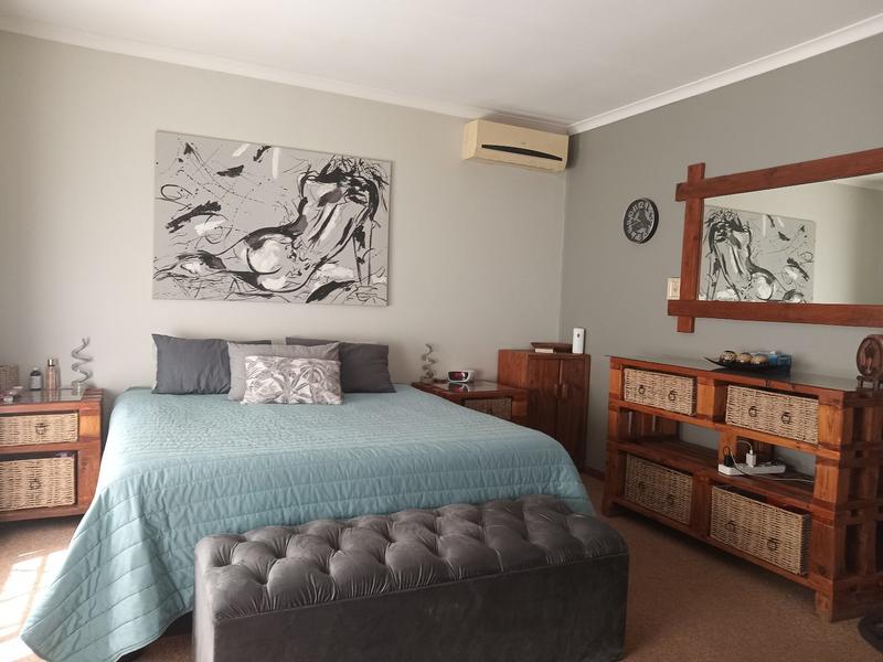 3 Bedroom Property for Sale in Helikonpark Gauteng