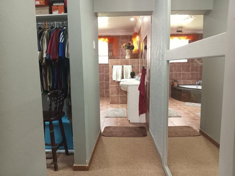 3 Bedroom Property for Sale in Helikonpark Gauteng