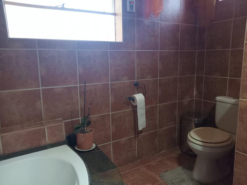 3 Bedroom Property for Sale in Helikonpark Gauteng