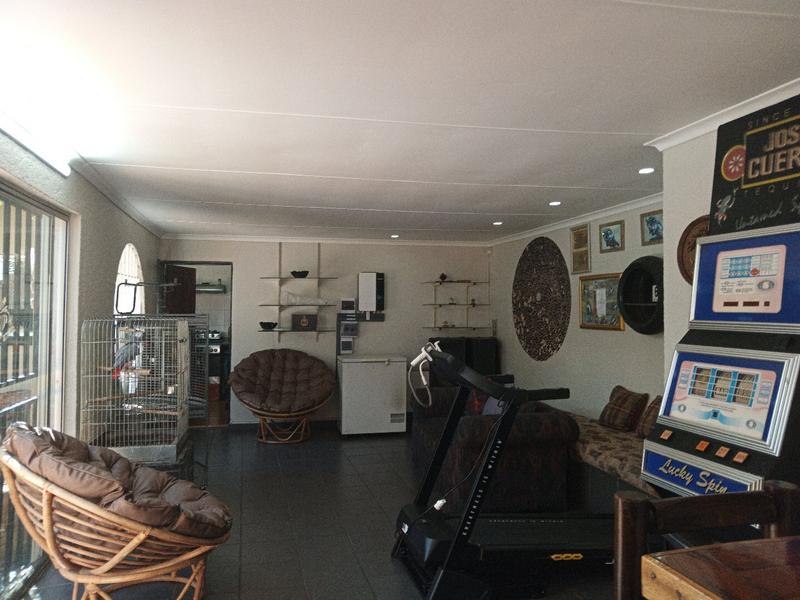 3 Bedroom Property for Sale in Helikonpark Gauteng