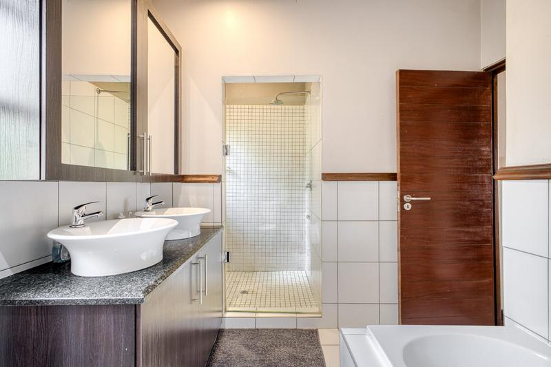 To Let 3 Bedroom Property for Rent in Dainfern Gauteng