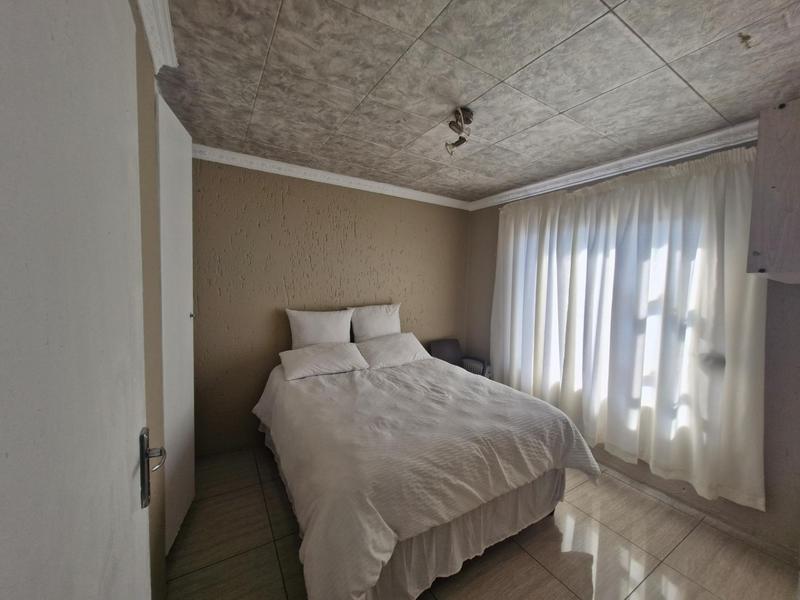 2 Bedroom Property for Sale in Winchester Hills Gauteng