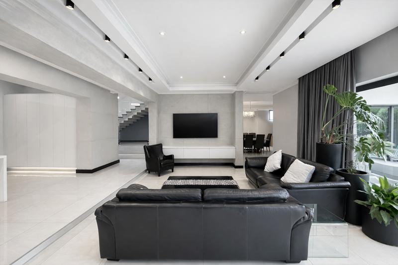 5 Bedroom Property for Sale in Midstream Ridge Gauteng