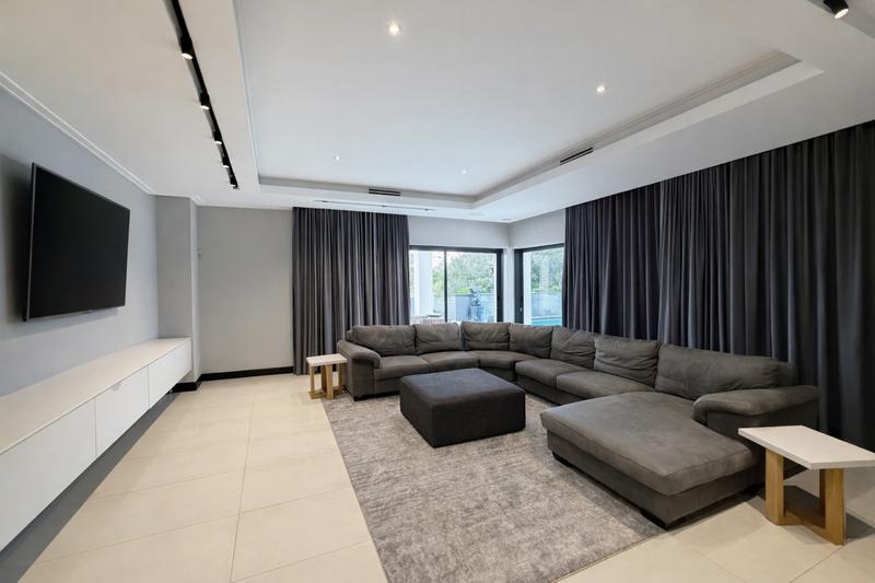 5 Bedroom Property for Sale in Midstream Ridge Gauteng