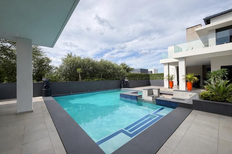 5 Bedroom Property for Sale in Midstream Ridge Gauteng