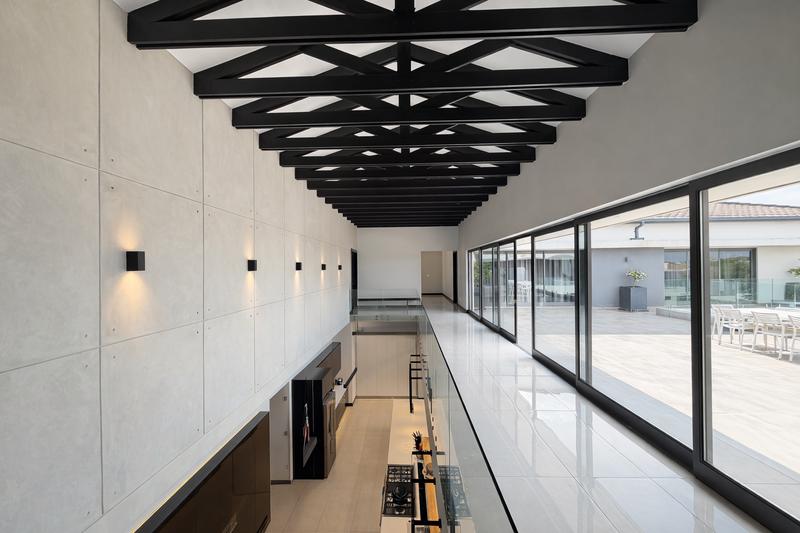 5 Bedroom Property for Sale in Midstream Ridge Gauteng