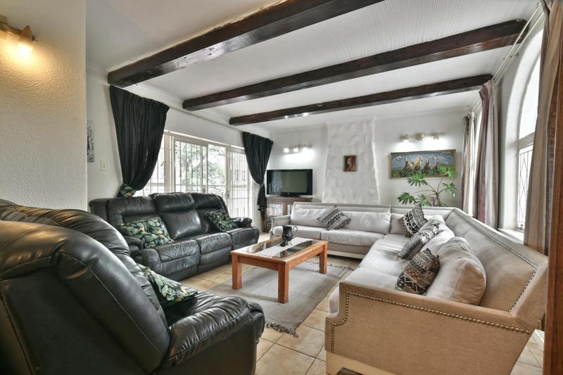 5 Bedroom Property for Sale in Glenvista Gauteng