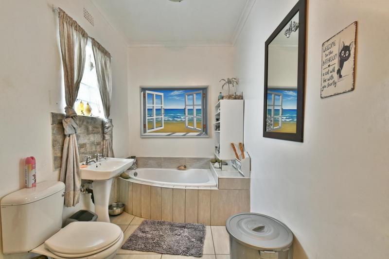 5 Bedroom Property for Sale in Glenvista Gauteng