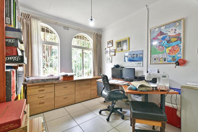 5 Bedroom Property for Sale in Glenvista Gauteng