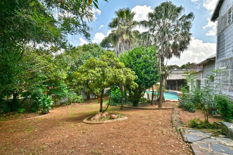 5 Bedroom Property for Sale in Glenvista Gauteng