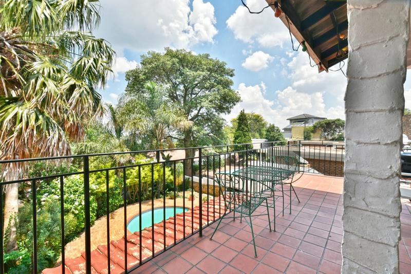 5 Bedroom Property for Sale in Glenvista Gauteng