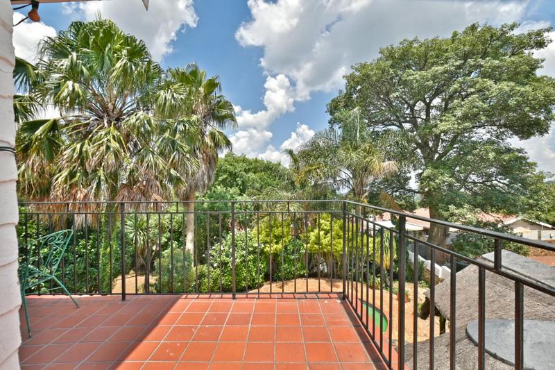 5 Bedroom Property for Sale in Glenvista Gauteng