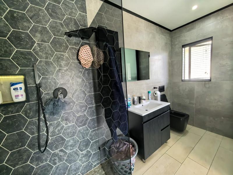 To Let 3 Bedroom Property for Rent in Greenstone Hill Gauteng