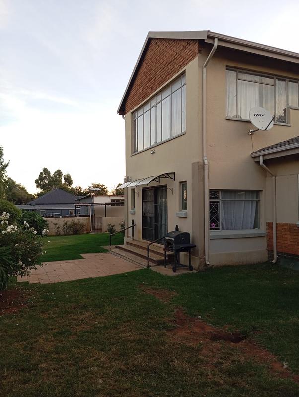 To Let 4 Bedroom Property for Rent in Primrose Gauteng
