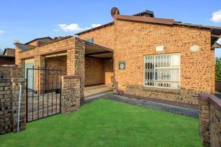 2 Bedroom Property for Sale in Honeypark Gauteng