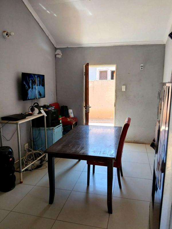 2 Bedroom Property for Sale in Savanna City Gauteng