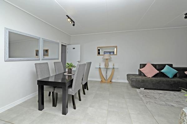 To Let 3 Bedroom Property for Rent in Waterfall Gauteng