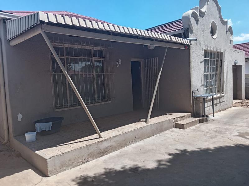 12 Bedroom Property for Sale in Geduld Gauteng