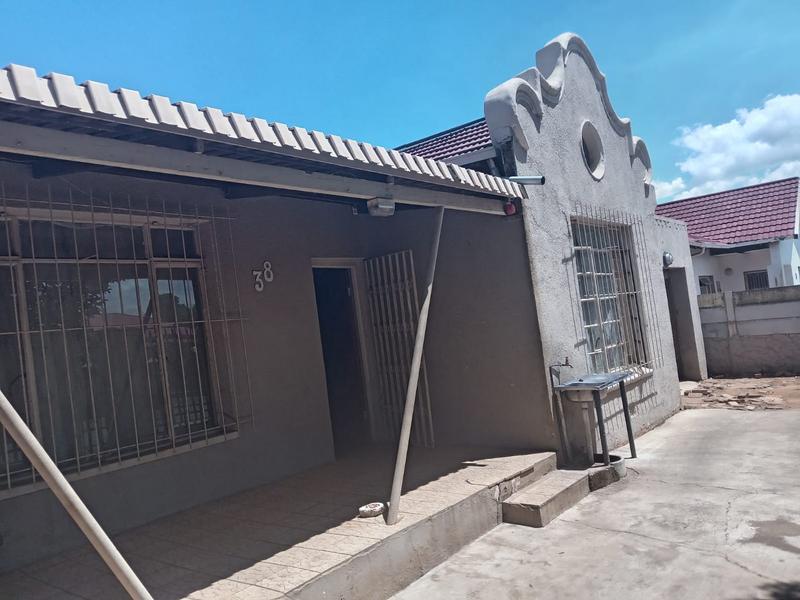 12 Bedroom Property for Sale in Geduld Gauteng