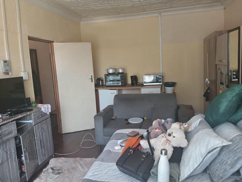 12 Bedroom Property for Sale in Geduld Gauteng