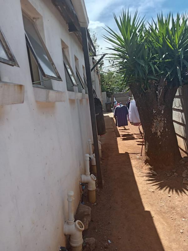 12 Bedroom Property for Sale in Geduld Gauteng