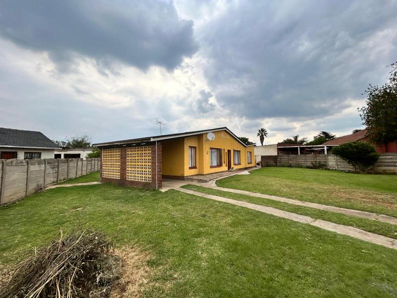 5 Bedroom Property for Sale in Modder East Gauteng