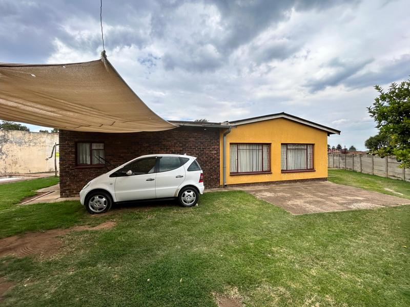 5 Bedroom Property for Sale in Modder East Gauteng