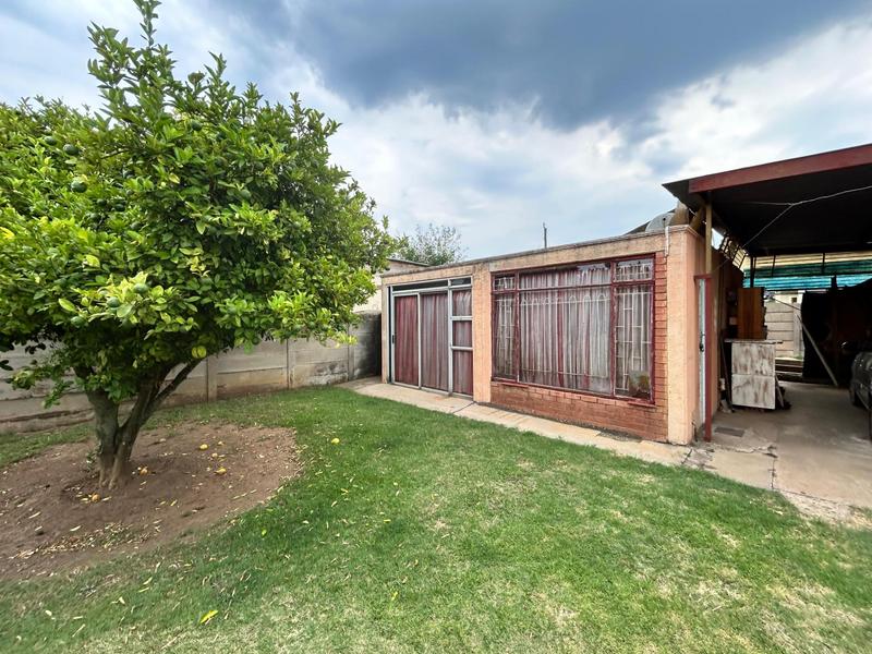 5 Bedroom Property for Sale in Modder East Gauteng