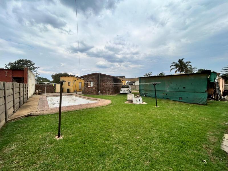 5 Bedroom Property for Sale in Modder East Gauteng