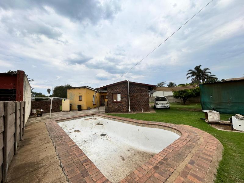 5 Bedroom Property for Sale in Modder East Gauteng