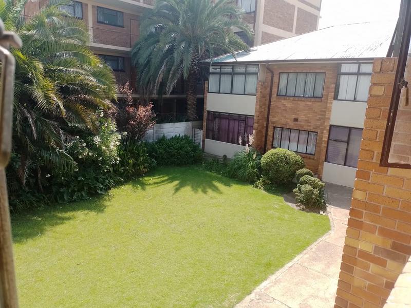To Let 1 Bedroom Property for Rent in Florida Park Gauteng