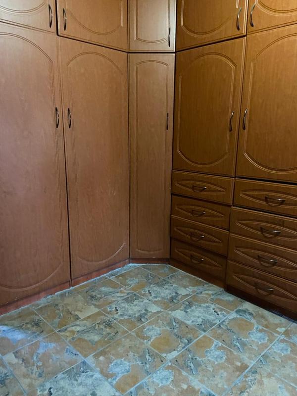 5 Bedroom Property for Sale in Flora Gardens Gauteng