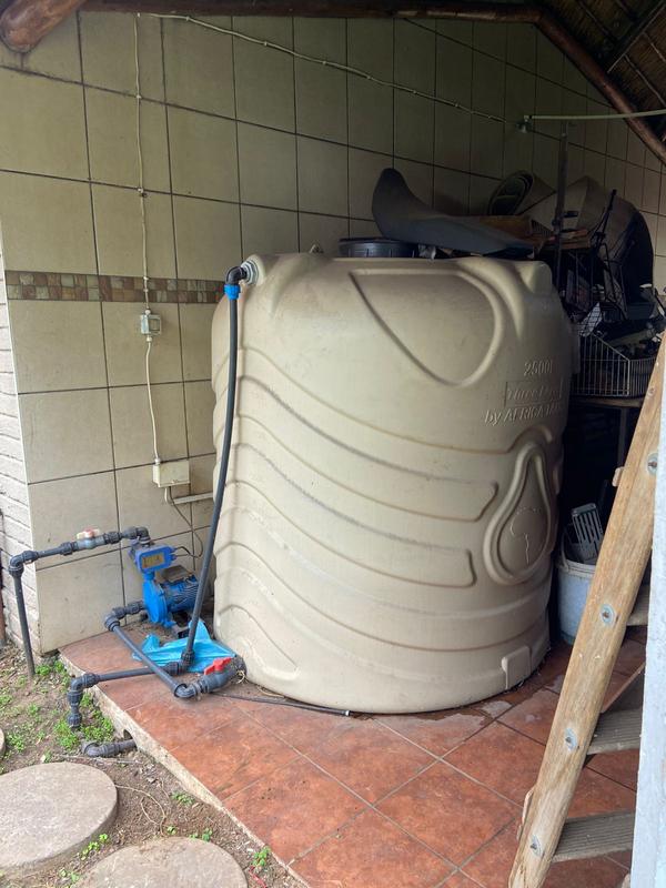 5 Bedroom Property for Sale in Flora Gardens Gauteng