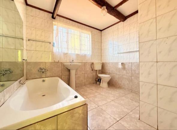 4 Bedroom Property for Sale in Westonaria Gauteng