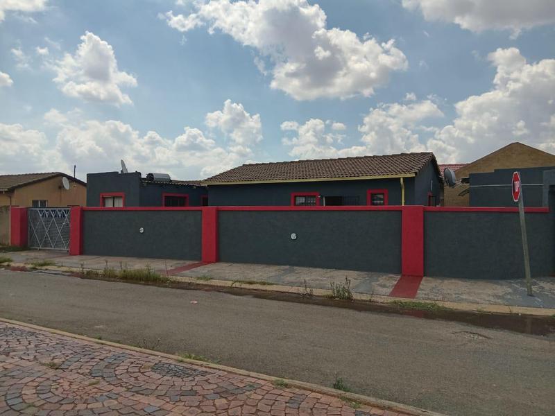 To Let 3 Bedroom Property for Rent in Protea Glen Gauteng